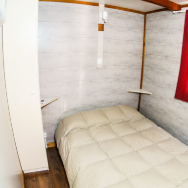 Book now, bungalow, spain, valladolid, peñafiel, wine tourism, visit ribera del duero