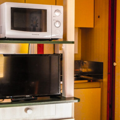 Book now, bungalow, spain, valladolid, peñafiel, wine tourism, visit ribera del duero