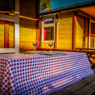 Book now, bungalow, spain, valladolid, peñafiel, wine tourism, visit ribera del duero